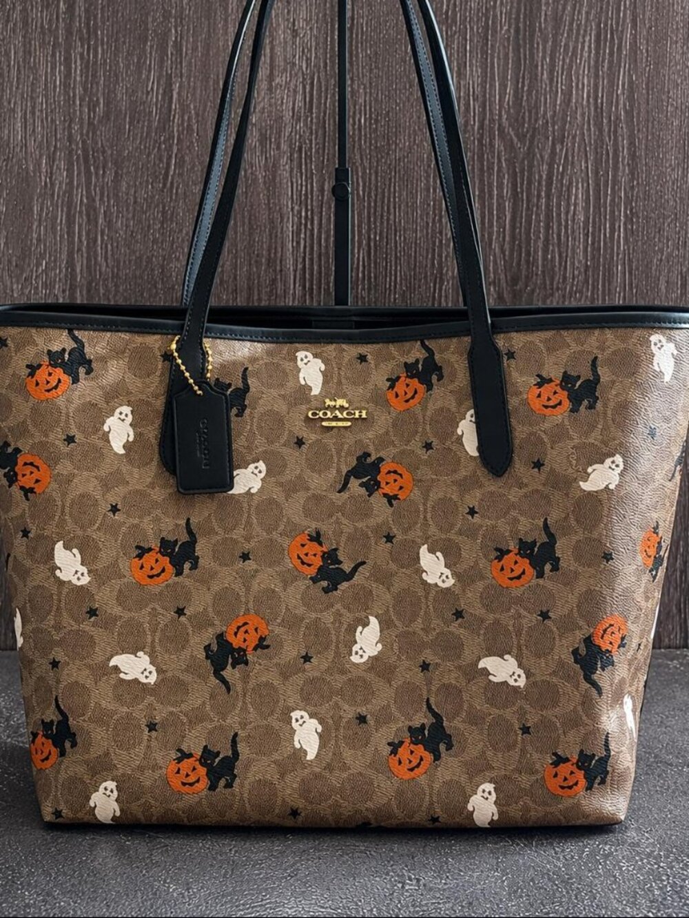 NWT ❤️ Coach City Tote In Signature Canvas With Halloween Print CW450